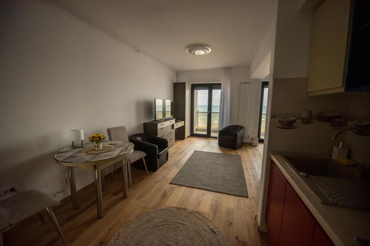 Black Sea Booking - Munchen นาโวดาริ ภายนอก รูปภาพ