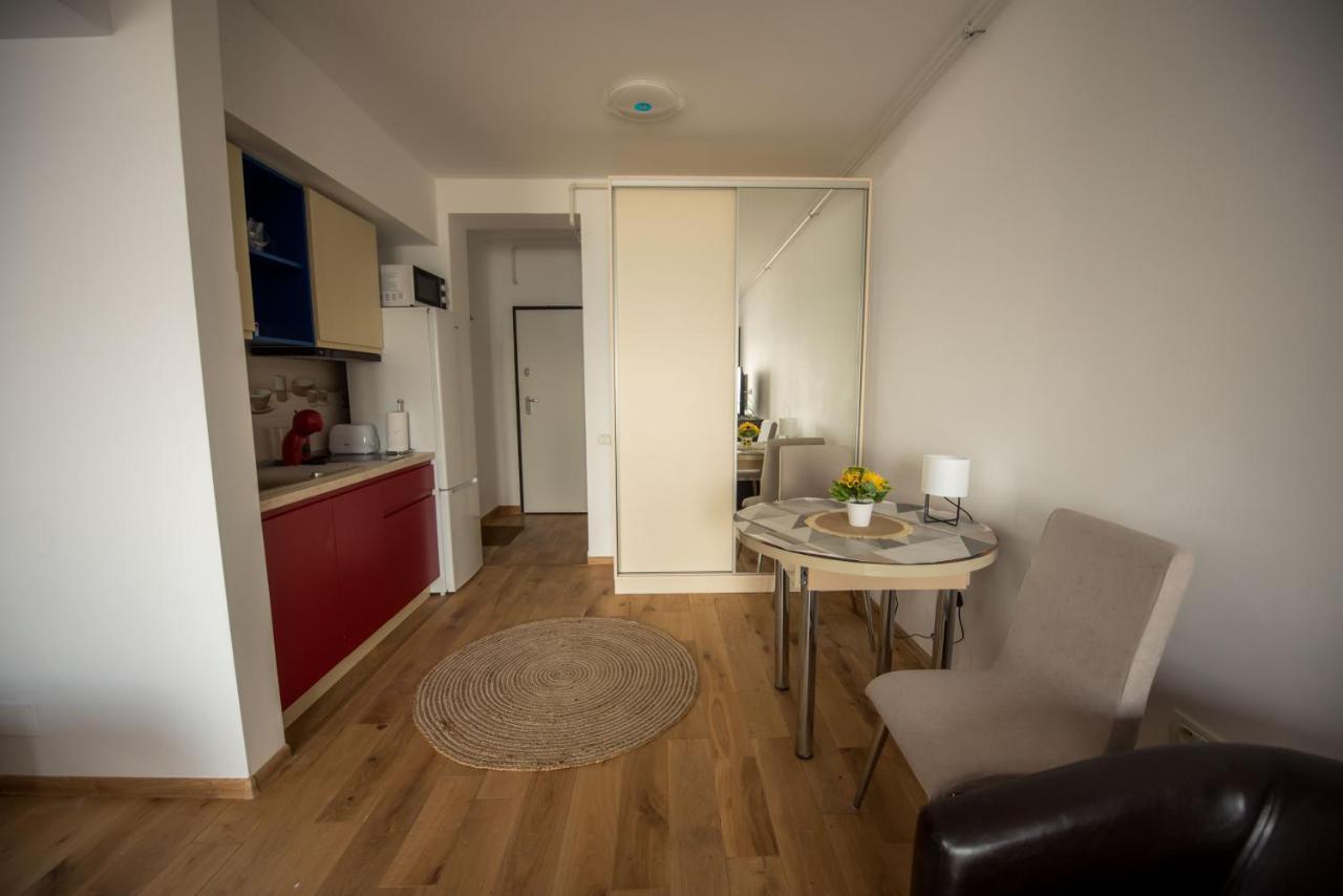 Black Sea Booking - Munchen นาโวดาริ ภายนอก รูปภาพ